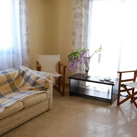 Seaview 2br Retreat By The Ocean