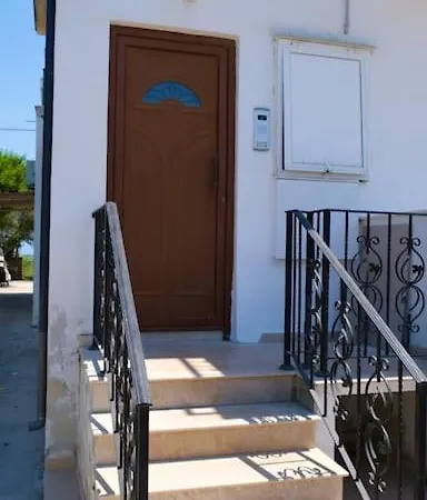 Seaview 2br Retreat By The Ocean * Larnaca