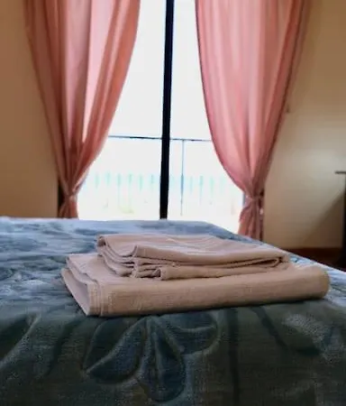 Apartment Seaview 2br Retreat By The Ocean *
