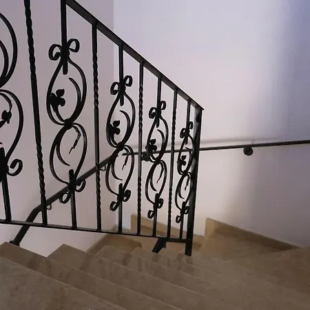 Seaview 2br Retreat By The Ocean Larnaca