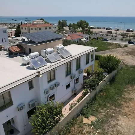 Seaview 2br Retreat By The Ocean * Larnaca