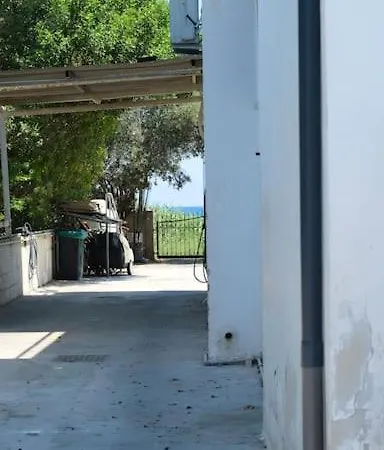 Seaview 2br Retreat By The Ocean Apartment *