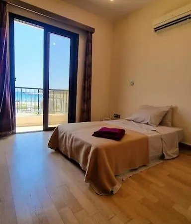 Daire Seaview 2br Retreat By The Ocean