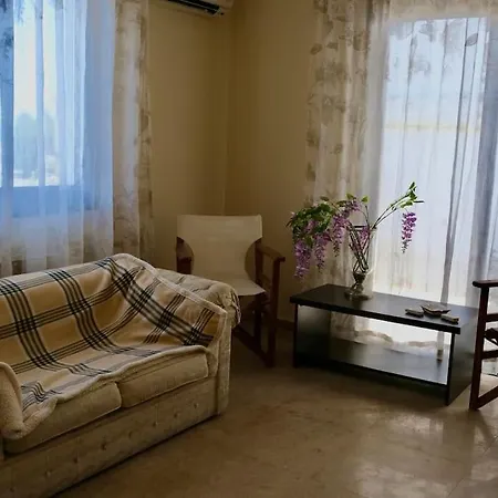 Seaview 2br Retreat By The Ocean Daire