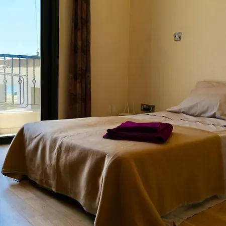 Lejlighed Seaview 2br Retreat By The Ocean Larnaca
